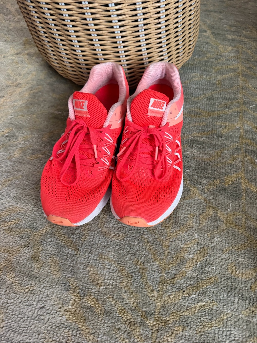 Nike Women’s orange/pink Running Shoes